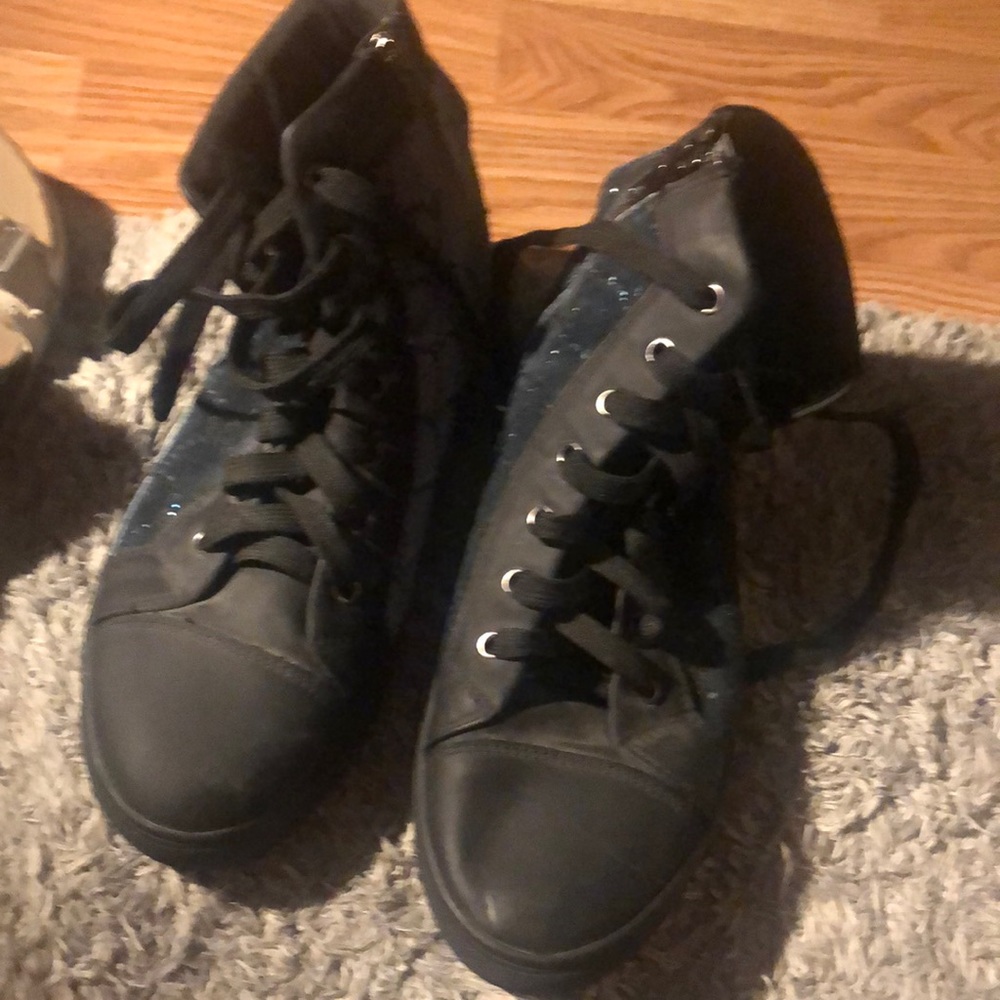 scale boots